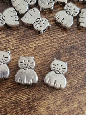 50 Cat Metal Spacer Bead Tibetan Kitten Spacer Beads Jewellery Making Cat Charms - Image 1 of 3