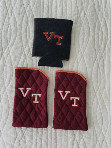 NEW LOT OF 2 VIRGINIA TECH QUILTED EYEGLASS/SUNGLASSES HOLDERS & KOOZIE Cover