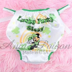 Bragas de satén San Patricio - HOMBRE - Pantillas de la suerte Sissy IMPRESIÓN texto humillación Bikini - Imagen 1 de 5