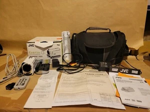 WARREN BUFFETT OWNED AND PURCHASED JVC GZ-MG335WU Everio Camcorder 30GB HDD  - Picture 1 of 12