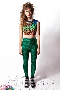 BNWT hologram green mermaid scale festival leggings size S/8-10 made in USA - Picture 1 of 5