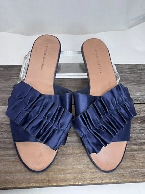 Женские сандалии Loeffler Randall темно-синие атласные плиссированные с оборками на плоской подошве размер 8 B - Изображение 1 из 4