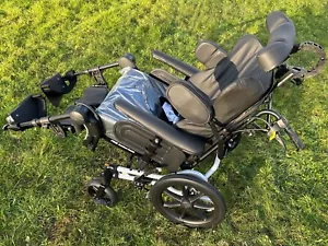 Invacare Rea Azalea MINT CONDITION 2022 ✅FREE UK DELIVERY✅. - Picture 1 of 24