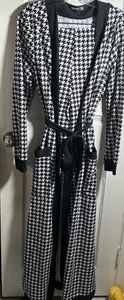 Shein Curve Black and White 2 Piece Outfit Set Womens Size 1XL Pants Kimono - Picture 1 of 8
