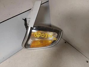 Passenger Corner/Park Light Park Lamp-turn Signal Fits 01-04 TACOMA 489794 - Picture 1 of 3