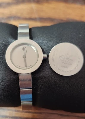 AUTHENTIC CK CALVIN KLEIN K 6131 QUARTZ  Women Watch Swiss *Read** - Image 1 of 4