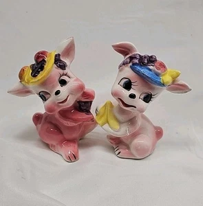 Vintage Salt & Pepper Shaker's Ceramic Pink Anthropomorphic Bunnies Japan ๐! - Picture 1 of 12