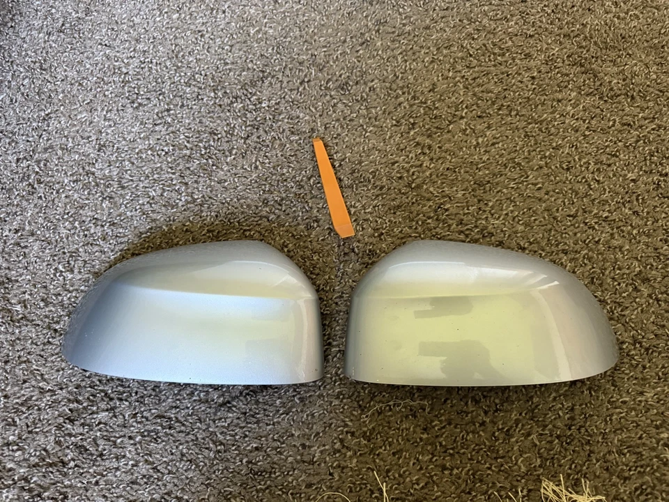 Par de cubiertas de espejos retrovisores OEM BMW X5/X6 F15/F16 (2014-2018) Foto 1 de 3