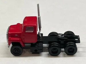 Atlas Semi Tractor Truck Ford Red Cab N-Scale Fast Shipping - Picture 1 of 6