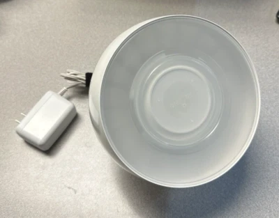 Philips Consumer Luminaries Iris LED RGB Table Glow Lamp, White Model 71996 - Image 1 of 2