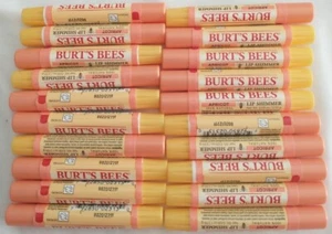 Burt's Bees Lip Shimmer Albicocca Rossetto Colore Chapstick 100% Naturale [LOTTO DI 2] - Foto 1 di 5