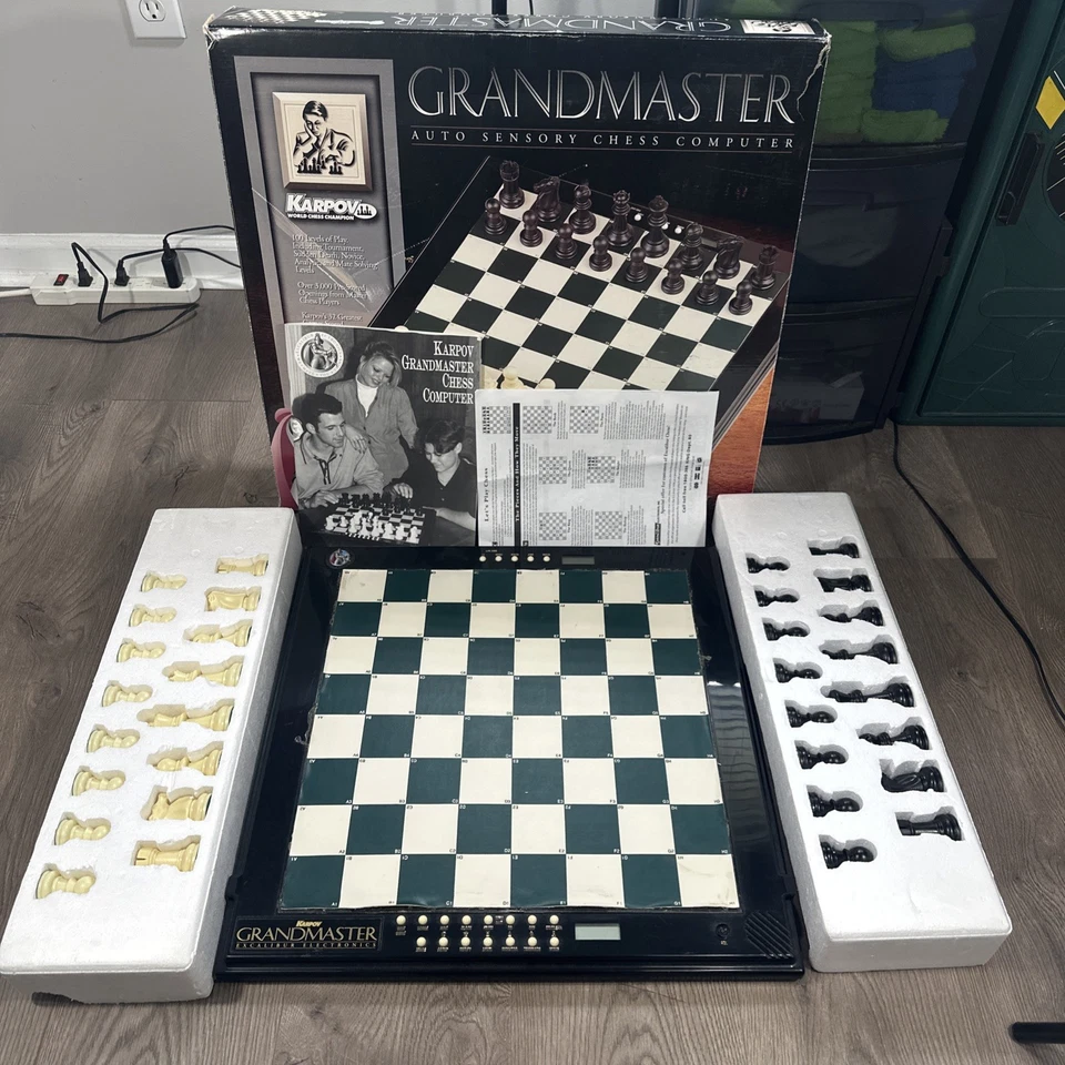EXCALIBUR GRANDMASTER Auto Sensory Chess Computer Model 747K - Image 1 of 4