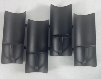 Candelabro de pilar colgado en la pared de metal negro para cuatro velas de candelabro moderno Foto 1 de 2