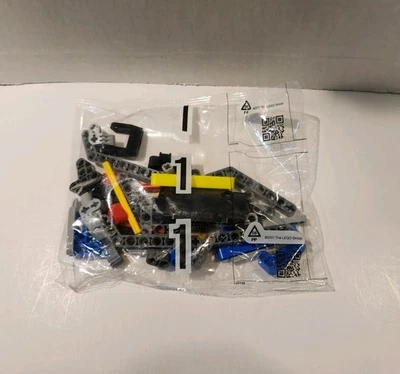 LEGO TECHNIC: Off-Road Race Buggy (42164) - Image 1 of 4