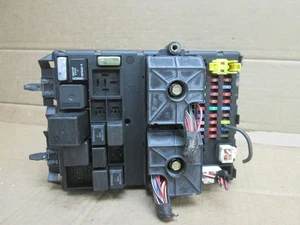 04 Jeep Grand Cherokee Interior Cabin Fuse Box Body Control Module BCM 56050231 - Picture 1 of 3
