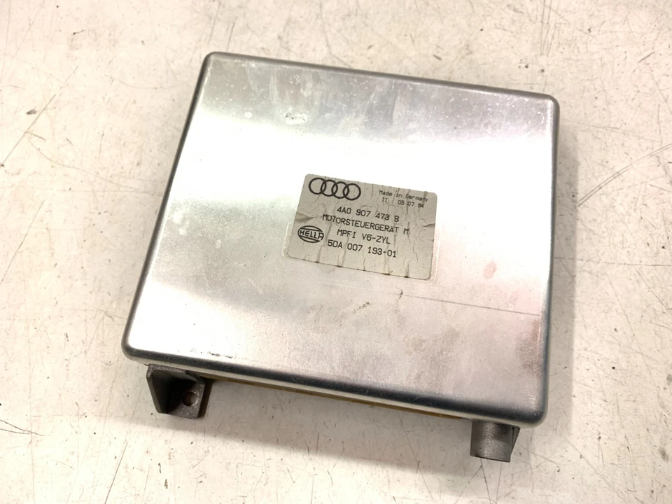 Centralina motore Audi A6 100 V6 ABC centralina motore 4A0907473B - Immagine 1 di 1