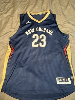 New Orleans Pelicans Jersey Youth XL 18/20 + 2 Inch could Work For Small Adult - Image 1 of 4