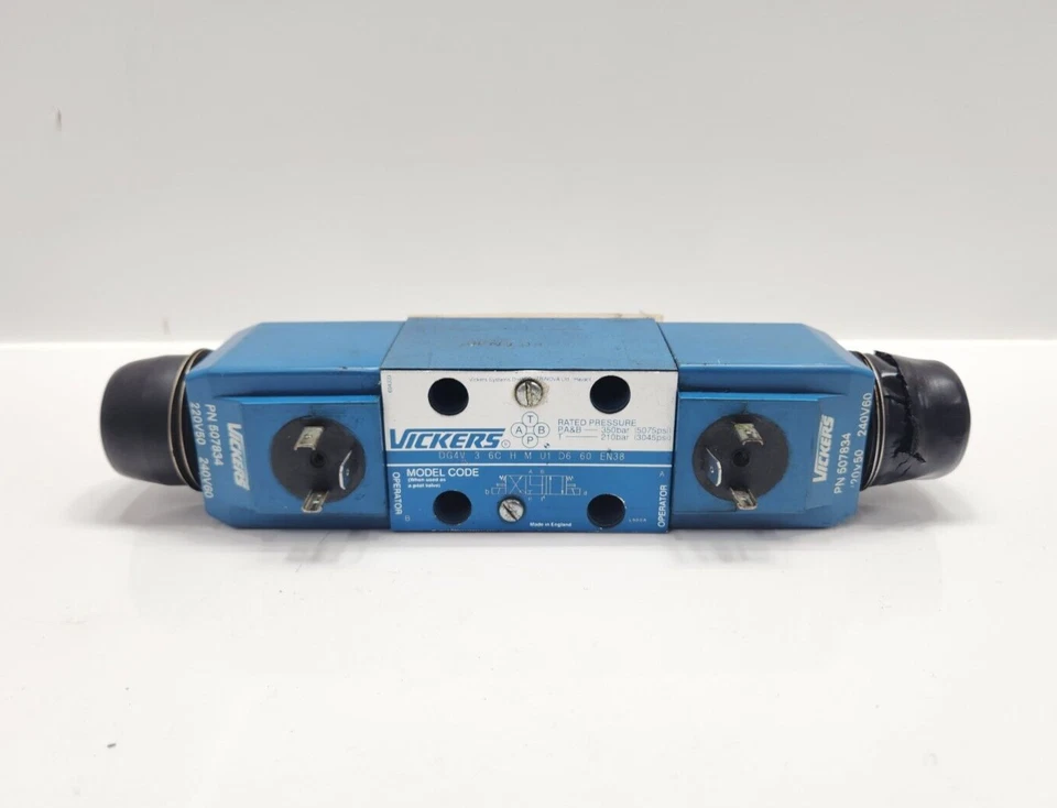 VICKERS DG4V 3 6C H M U1 D6 60 EN38 Richtungssteuerungsventil 507834 - Bild 1 von 4