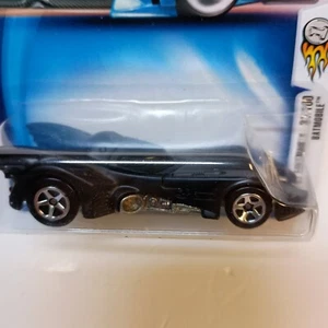 2004 Hot Wheels First Editions BATMOBILE #031 VHTF Metal Base - Picture 1 of 6