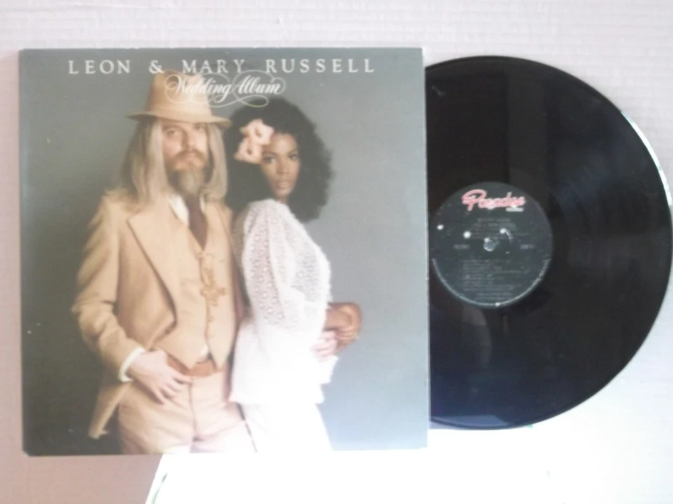 Leon & Mary Russell,Paradis,"Wedding Album",US,LP,stereo,1976 blues rock, Mint- - Image 1 of 1