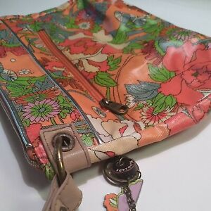 SAKROOTS purse BOHO Retro Floral Artist Circle Crossbody Bag 11 1/2 x 10 inches