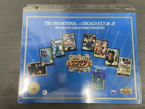 Exhibición autografiada de la Convención Nacional 1993 cubierta superior S21 - Imagen 1 de 1