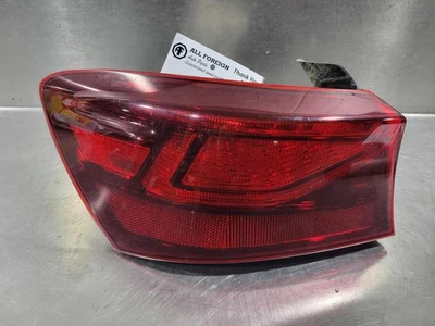 Conjunto de luz trasera izquierda 19 20 21 22 23 24 KIA FORTE Foto 1 de 2