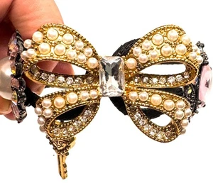 Betsey Johnson Cupid's Arrow Bracelet Faux Pearl Rhinestone Bow Pink Crystal - Picture 1 of 10