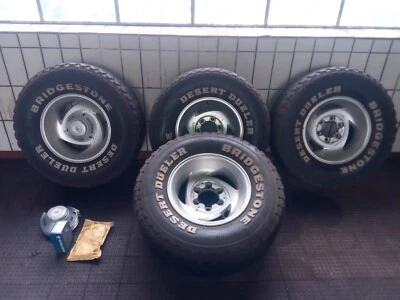 Felgen mit Reifen 15 Zoll Opel Monterey  plus  Radkappen  - Bild 1 von 4