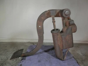 1960-1961 Chevrolet Corvair GM Delco Master Cylinder - #5459197 - Picture 1 of 11