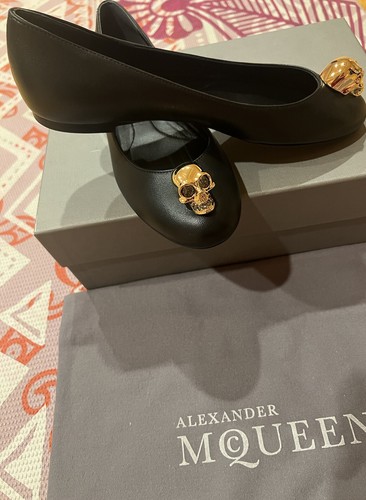 Scarpe da donna Alexander Mcqueen taglia 7 mai indossate nuove di zecca!
