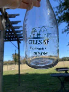 Rare Curles Neck Farm Dairy Bottle ACL Misprint Quart Richmond Va Picture Pyro - Picture 1 of 11