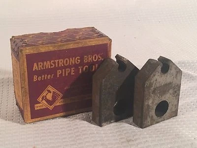 Vintage Pair Armstrong Bros. Pipe Die Threading Head 1/8 R-NPT 2377 - Image 1 of 4