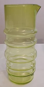 Finnland MARIMEKKO olivgrün gelb ROLLSOCKEN Kunstglas Martini 9" KRUG - Bild 1 von 5