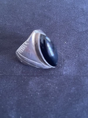 Anello In Argento Anni 70 Con Onice Taglio Marquise - Immagine 1 di 4