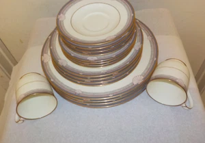 Noritake STANFORD COURT (9748) Dinnerware - Picture 1 of 4