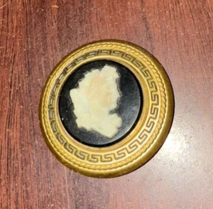 GONE WITH THE WIND PREMIUM LUX BROOCH SCARLETT O'HARA VIVIEN LEIGH 1939/40 - Picture 1 of 2