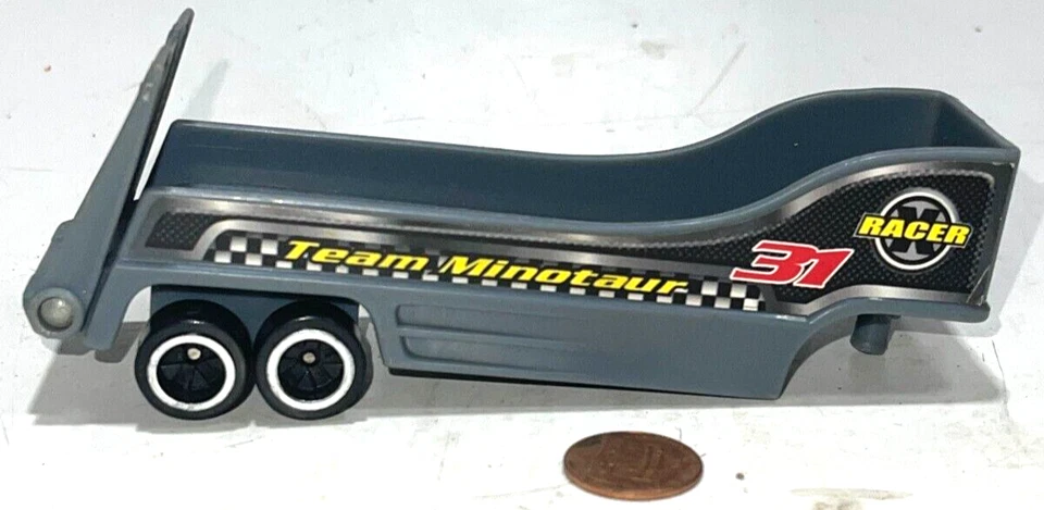 Remolque semirremolque Hot Wheels 1999 vintage de 6 ruedas Mattel Team Minotaur Foto 1 de 4