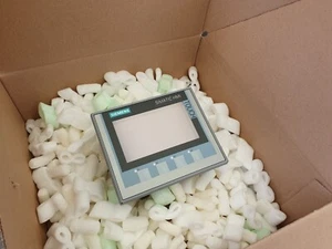 Siemens 6AV2 124-2DC01-0AX0 6AV2124-2DC01-0AX0 Simatic HMI KTP 400 Comfort - Picture 1 of 5