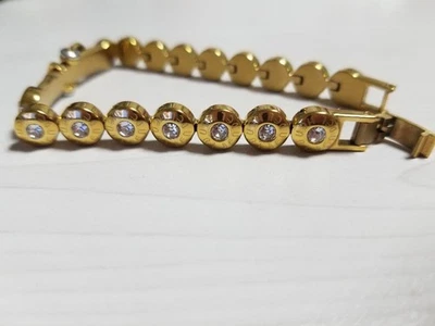 Pulsera Henri Bendel Cadena Dorada Logo Preciosa Rara No Disponible en Tienda SE068 Foto 1 de 4