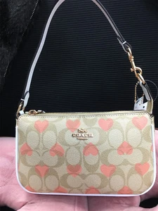 Coach Nolita 19 Shoulder bag in signature canvas with heart print CQ144 - Picture 1 of 7