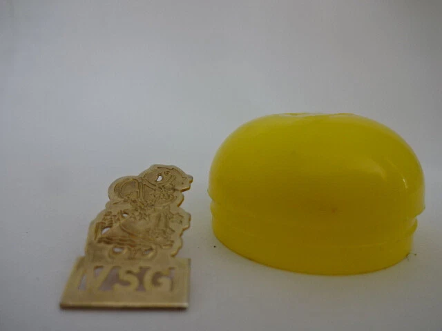 EU / D / Altes Metallspielzeug / Fußball Wappen - VSG - Bild 1 von 1