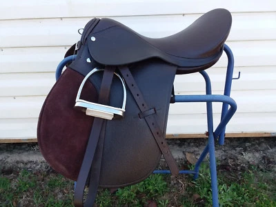 17” BROWN Leather AP Jump English Saddle w Leathers & Stirrup Irons Starter Set - Image 1 of 4
