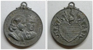 Prince Philip Marriage to Princess Elizabeth 1947 base metal medallion Rare - Picture 1 of 4