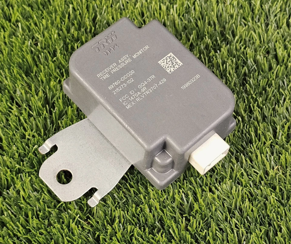 2007-2017 Toyota TUNDRA Tire Pressure Monitoring System module TPMS 89760-0C020 - Image 1 of 4