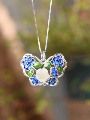 I05 Rimorchio Farfalla Con Blu Fiori Rosa IN Bianca Giada Argento 925 - Immagine 1 di 4