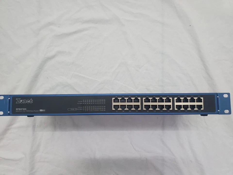 Zonet ZFS3124 24-Port 10/100 Ethernet Switch - Image 1 of 1