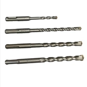 Trapano avvitatore elettrico a percussione esteso attraverso parete calcestruzzo cemento - Foto 1 di 7