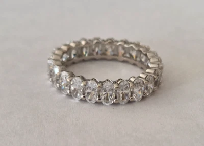 14K White Gold DE Diamond Essence CZ Simulated Ring Band 4.9 Grams Size 9.25 - Image 1 of 4