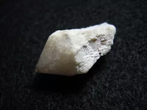 Quartz Crystal Frosted Natural Mined Point Arkansas 24 Carats - Picture 1 of 12